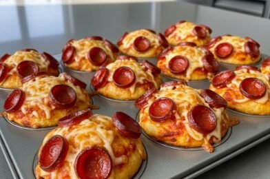 Easy Lunchbox Pizza Muffins: Quick Kid Lunches & Muffin Pan Lunch Ideas